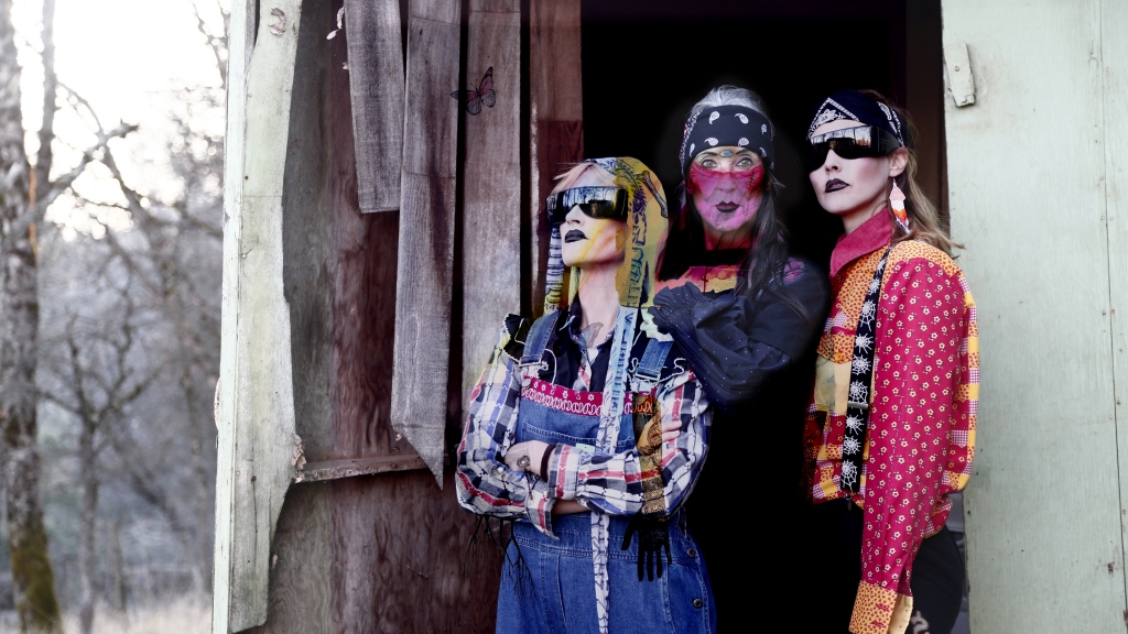 NEWS: CocoRosie and ANOHNI release new protest single ‘Smoke ‘Em Out’