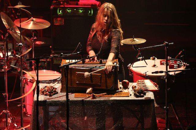 IN CONVERSATION: Mally Harpaz – Anna Calvi’s one-woman ‘orchestra’ plays her own kind of music, too