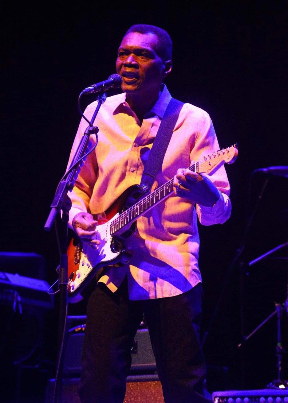 LIVE: Robert Cray Band/Zervas and Pepper - Leicester De Montfort Hall, 03/05/2022 1