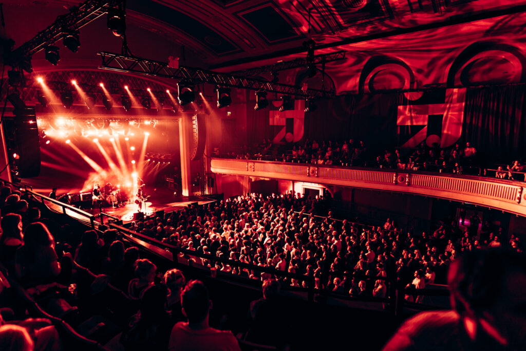 LIVE: Ezra Furman - Edinburgh International Festival, Leith Theatre, 23/08/2022 23 EZRA FURMAN RyanBuchanan 032