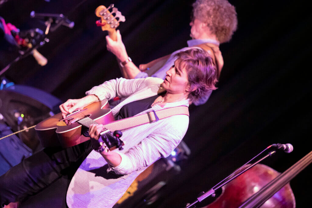 LIVE: The Annie Keating Band / Sean Duggan – Helmsley Arts Centre, 30/09/2022 25 032