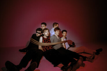 The six band members of Flat Party