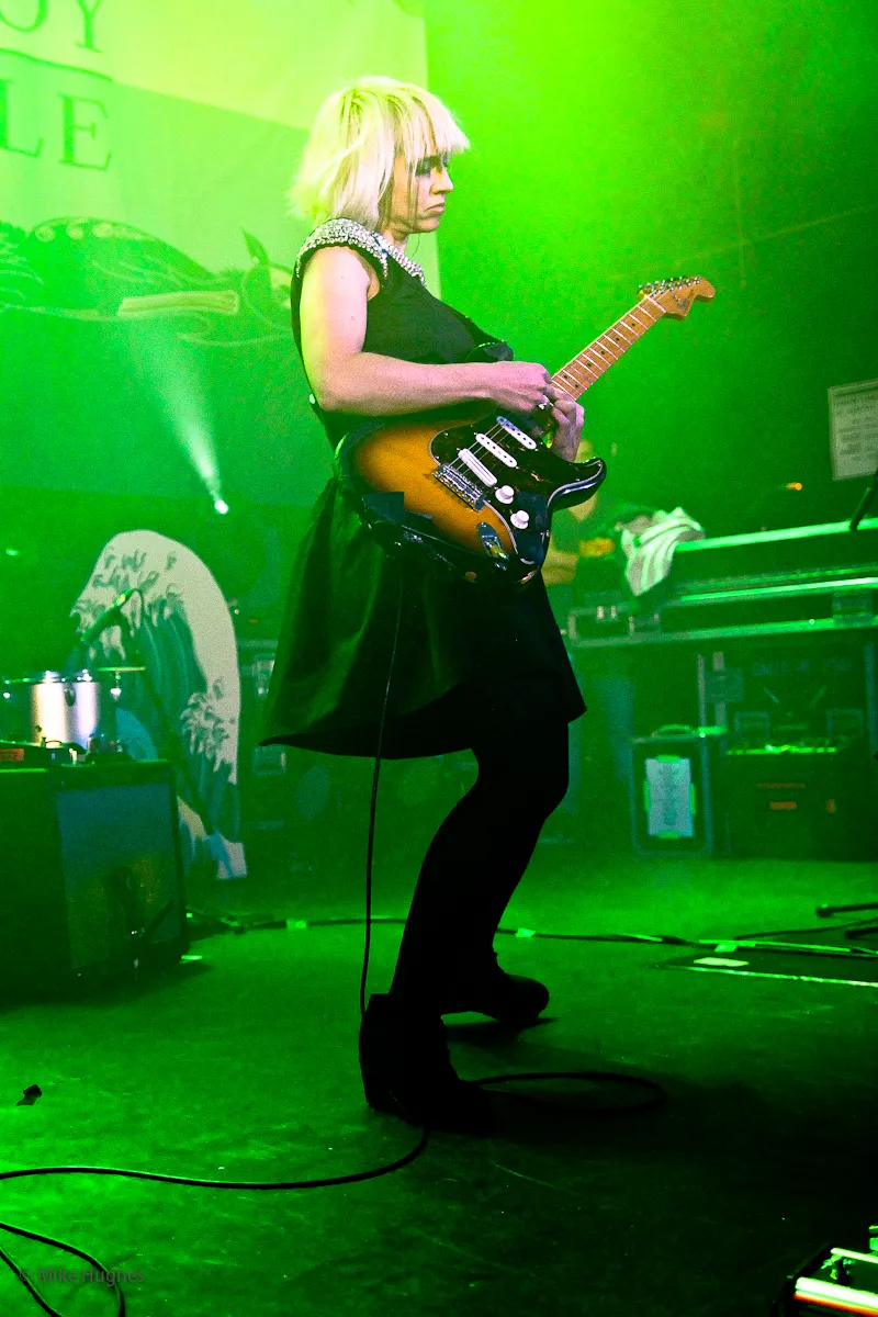 STREAM: The Joy Formidable - Wolf's Law 22 The Joy Formidable - Manchester, 15 Oct 2011