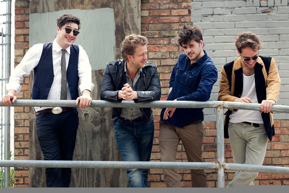 Mumford and Sons @ The Apex 04/06/2012