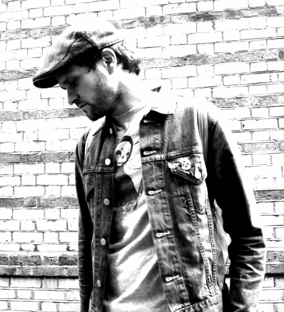 PREMIERE: Fulhäst - 'But They Don't Even Sell Lo-Fi Parasols In Top Shop' & Free Darren Hayman Remix 25 PREMIERE: Fulhäst - 'But They Don't Even Sell Lo-Fi Parasols In Top Shop' & Free Darren Hayman Remix 1