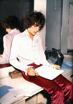 INTERVIEW:  Ian Barrett on the legacy of Syd Barrett