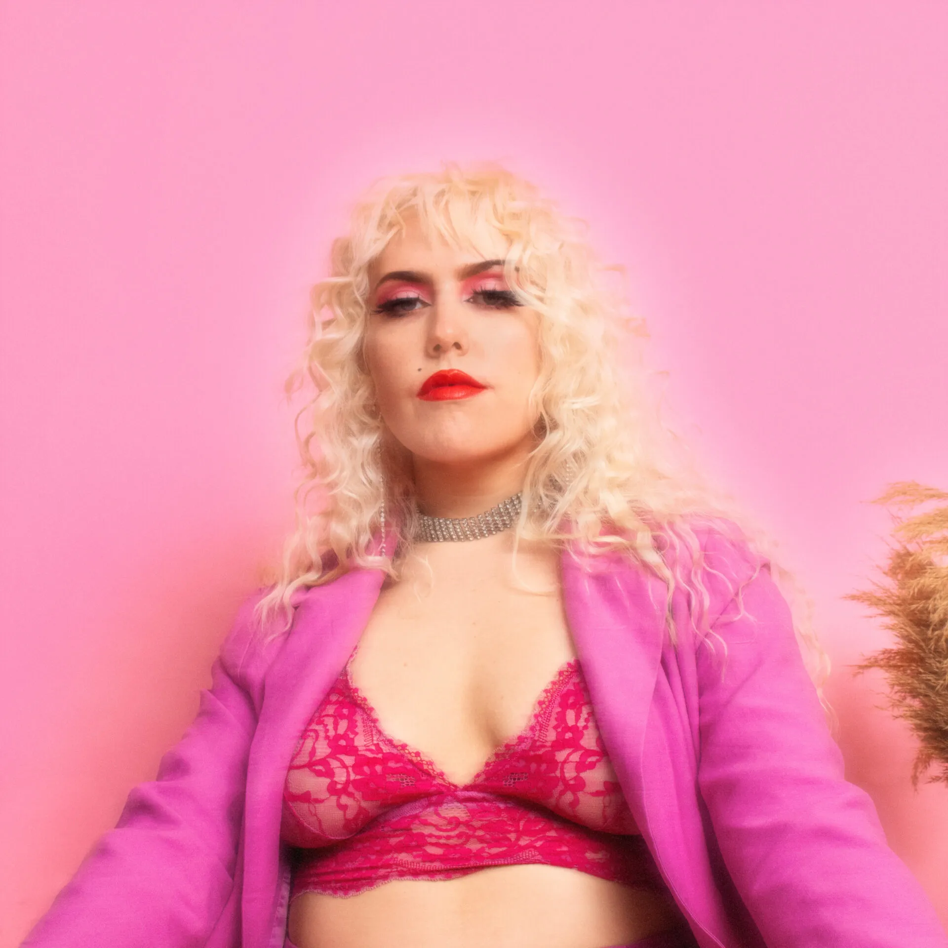 EXCLUSIVE: Foxgluvv 'Beautiful, Dirty, Rich' video premiere