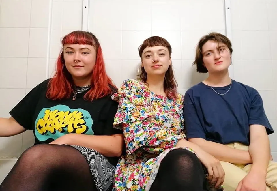 NEWS: Adwaith and Buzzard Buzzard Buzzard performances broadcast for ESNS (Eurosonic Noorderslag) tonight online