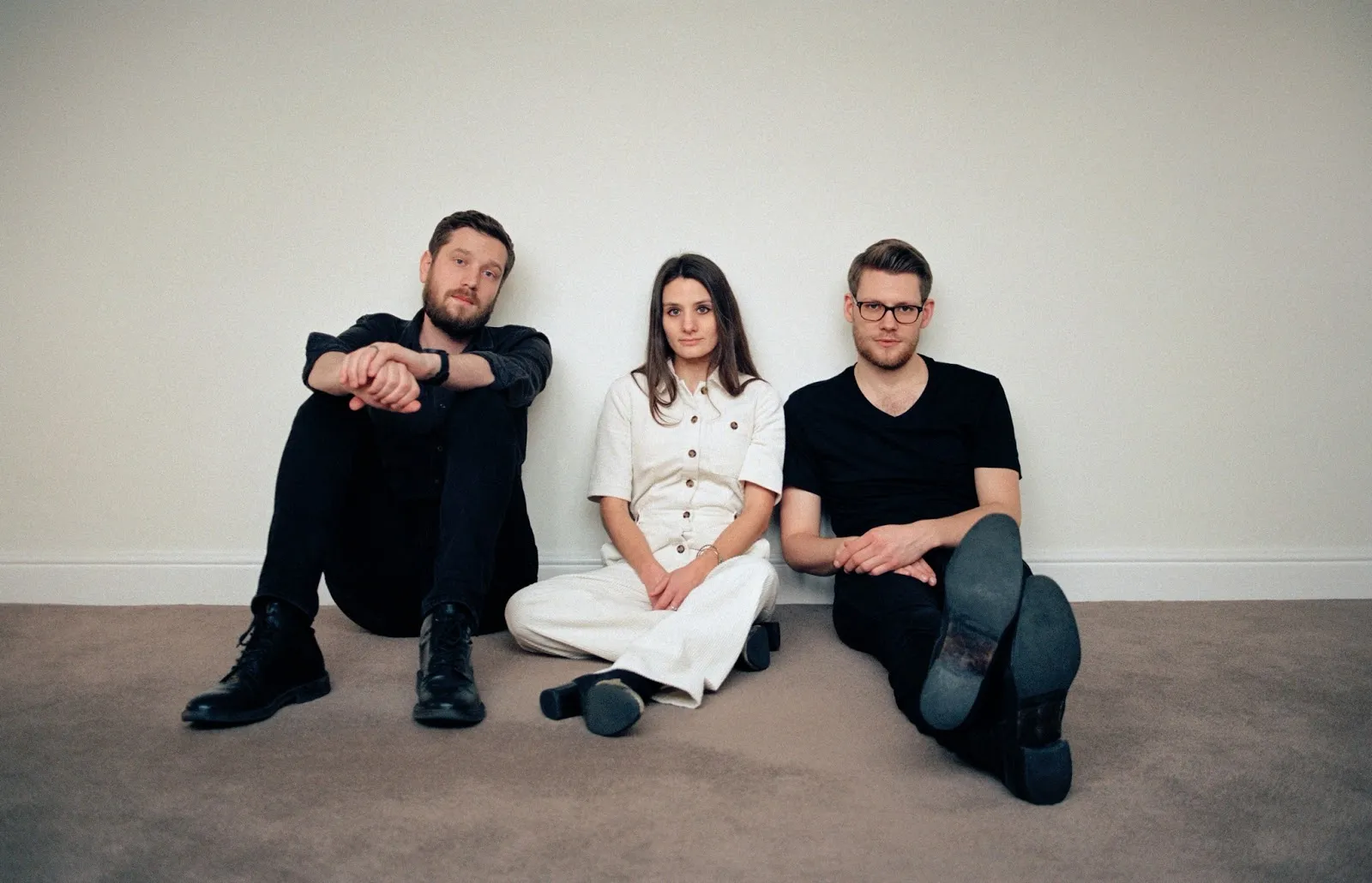 NEWS: Shadowlark announce debut album 'Avalanche' and share title track