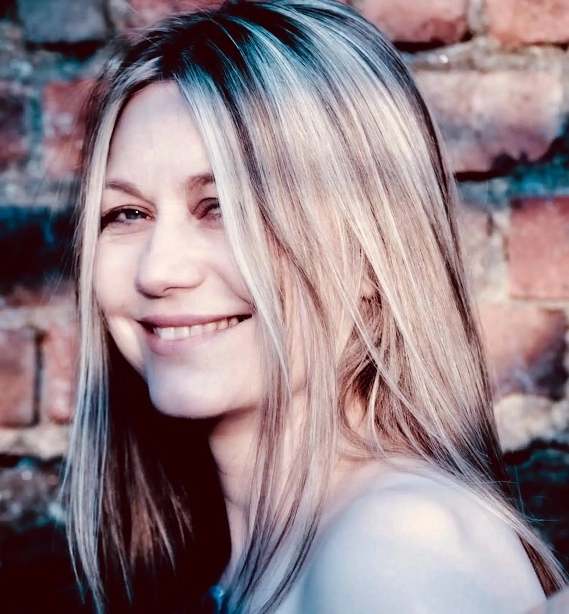 DESERT ISLAND TWIST - Astrid Williamson