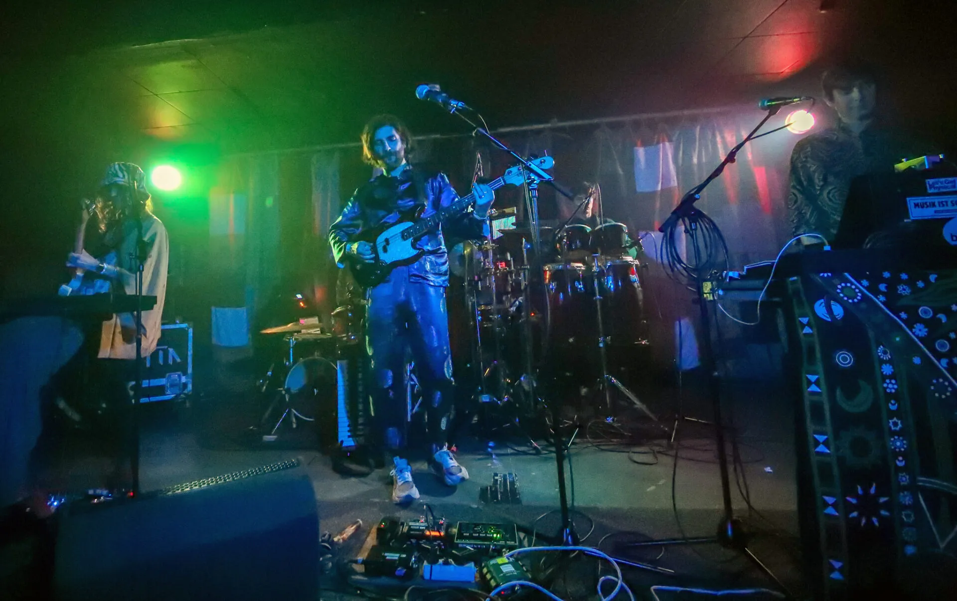 LIVE: YĪN YĪN – The Crescent, York, 09/03/2022 1