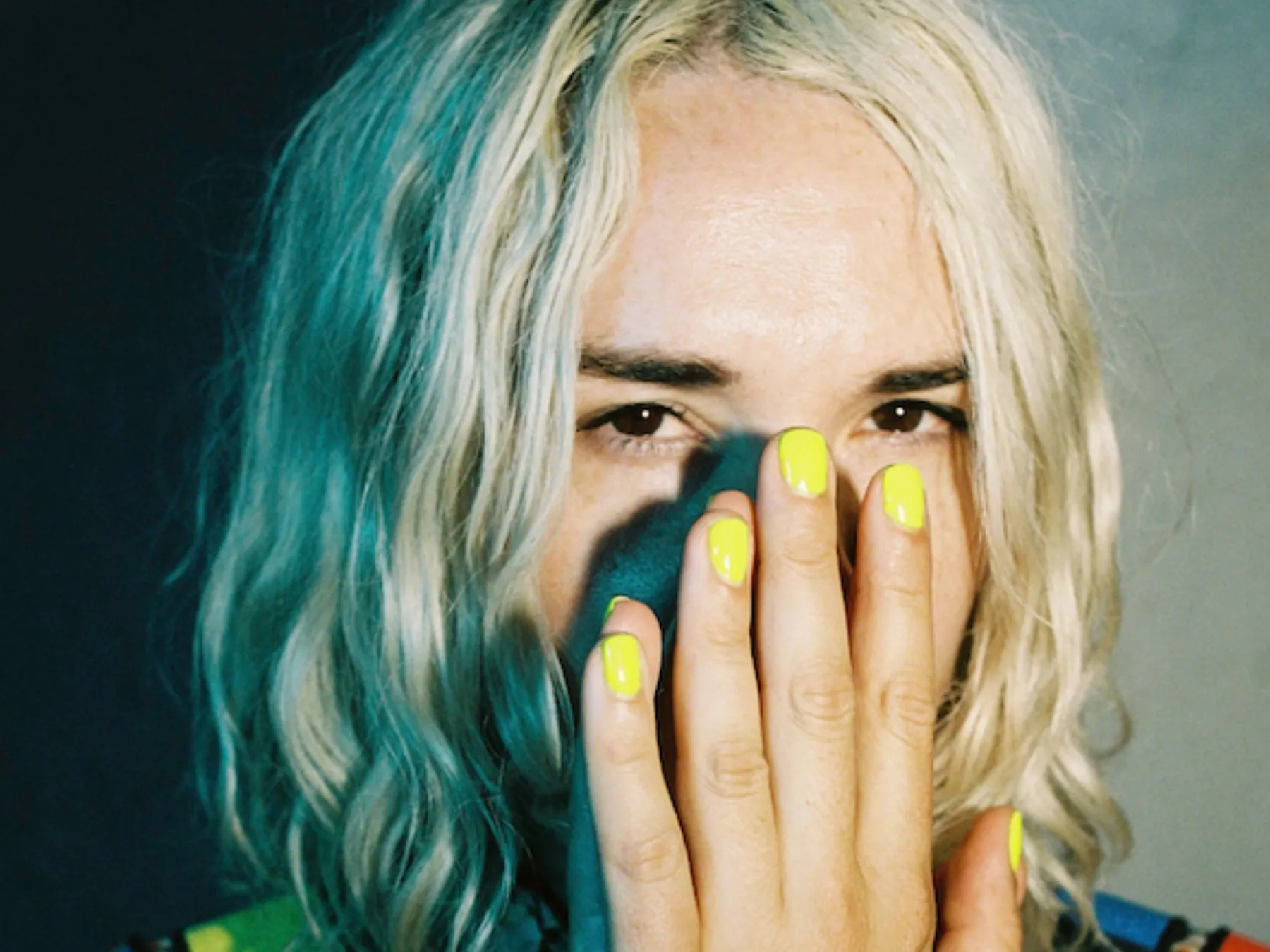 Video Of The Week #224: HAAi - Purple Jelly Disc (ft. Obi Franky) 2