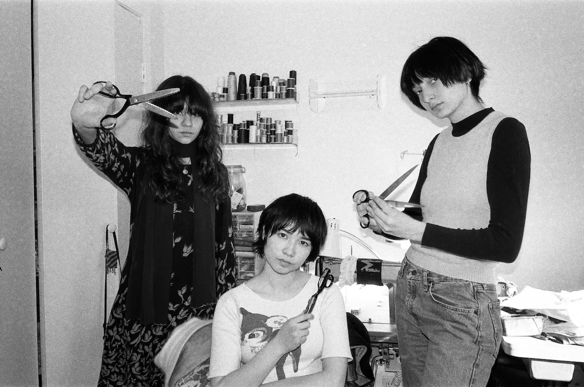 NEWS: Horsegirl share video for new single 'Dirtbag Transformation (Still Dirty)' 34 NEWS: Horsegirl share video for new single 'Dirtbag Transformation (Still Dirty)'