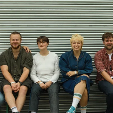 Cymru Cuts #8 - Adwaith, Kim Hon, Ani Glass, YNYS, Sywel Nywl, Blaktrix, Melin Melyn Chroma, Mr Phormula + more 22 Libertino Bench 2