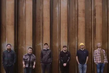 PREMIERE : Breichiau Hir video for album closer 'Dal Lan Gyda’n Hun'