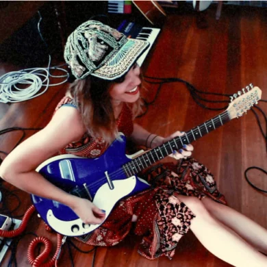 NEWS: Melody's Echo Chamber shares long lost single 'Norfolk Hotel' and announces tour and album reissue 28 NEWS: Melody's Echo Chamber shares long lost single 'Norfolk Hotel' and announces tour and album reissue