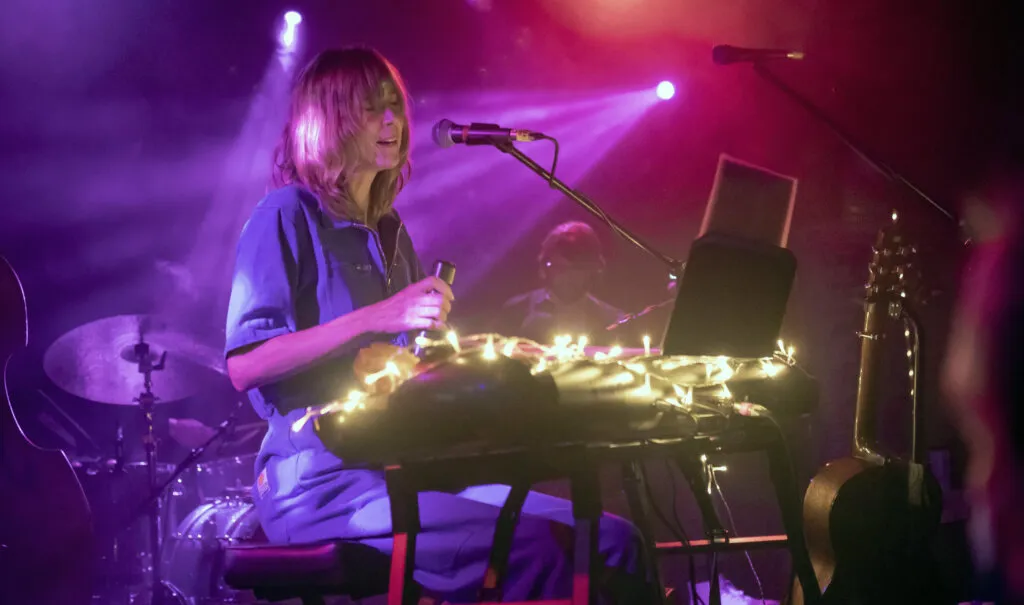 LIVE: Beth Orton – Brudenell Social Club, Leeds, 16/10/2022 23 036