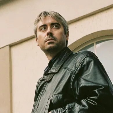 VIDEO PREMIERE: Charles Howl 'Leave Me Out'