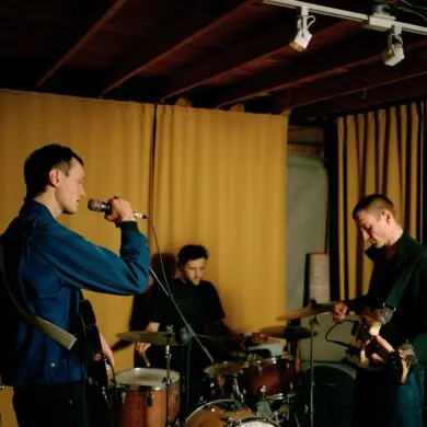 NEWS: Cola announce new European tour dates and 'Deep in View' deluxe edition