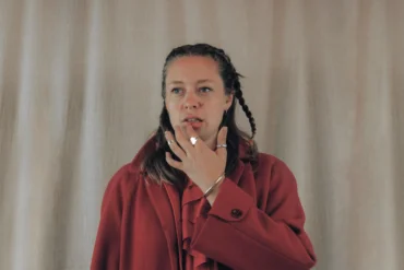 LIVE: Anna B Savage - Village Underground, Shoreditch, London - 28/03/2023 3