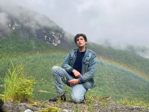 EXCLUSIVE: The Natvral 'A Glass of Laughter' Video Premiere 23 TheNatvral pic1