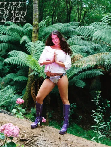 Maple Glider I Get Into Trouble 3000x3000