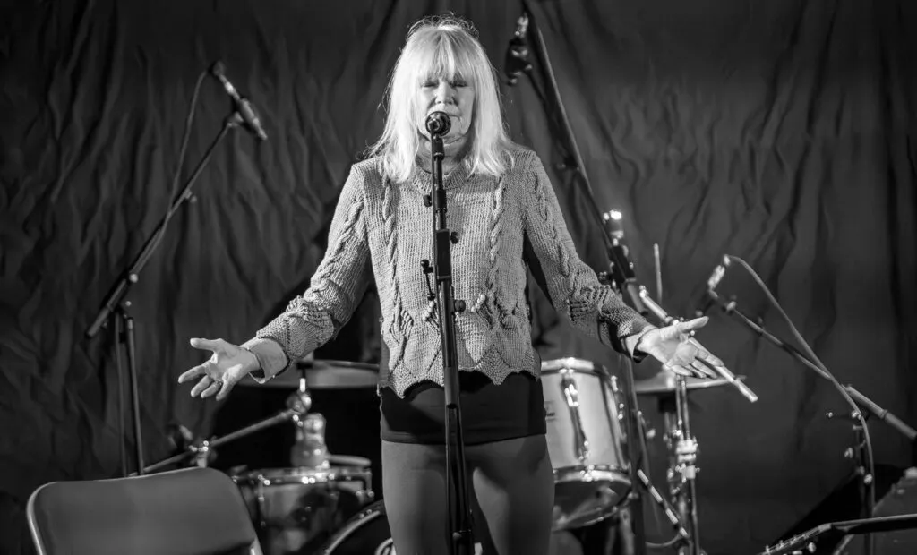 LIVE: A Yorkshire Tribute to Michael Chapman – The Crescent, York, 01/12/2023 25 028 Enhanced NR