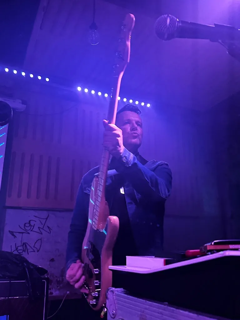 D9B73C4F 25D1 4BE6 993F 8E8915746C73 768x1024 1