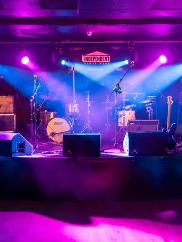 LIVE: Personal Trainer / The Klittens / Real Farmer – The Crescent, York, 01/02/2024 26 107 Enhanced NR