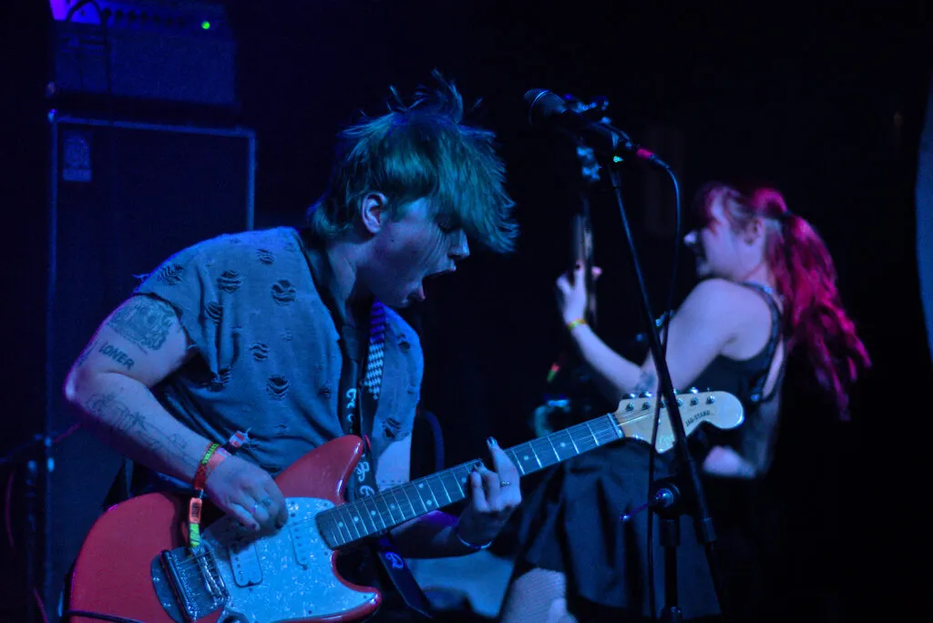 noah and the loners 1