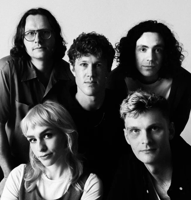 NEWS: W.H. Lung share anthemic 'How to Walk' video and announce album 23 image