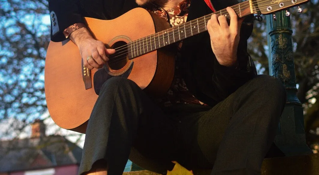 NEWS: Tom Emlyn releases new album Rehearsal For The Rain: Scaredy Cat, Vol. 2 27 0035550015 10