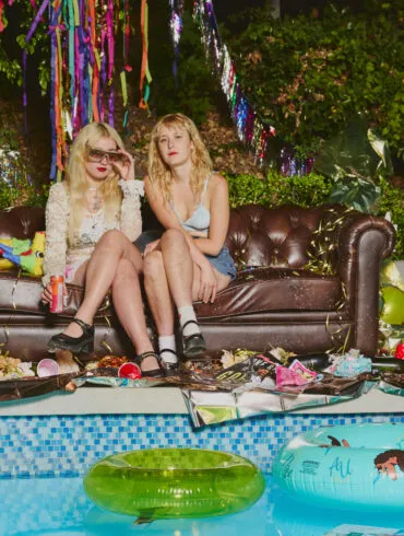 NEWS: Lambrini Girls announce debut album 'Who Let The Dogs Out,' & share new single 36 The two band members of Lambrini Girls