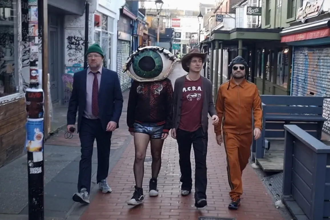 En Heat press pic March 2025 credit Simon Peters