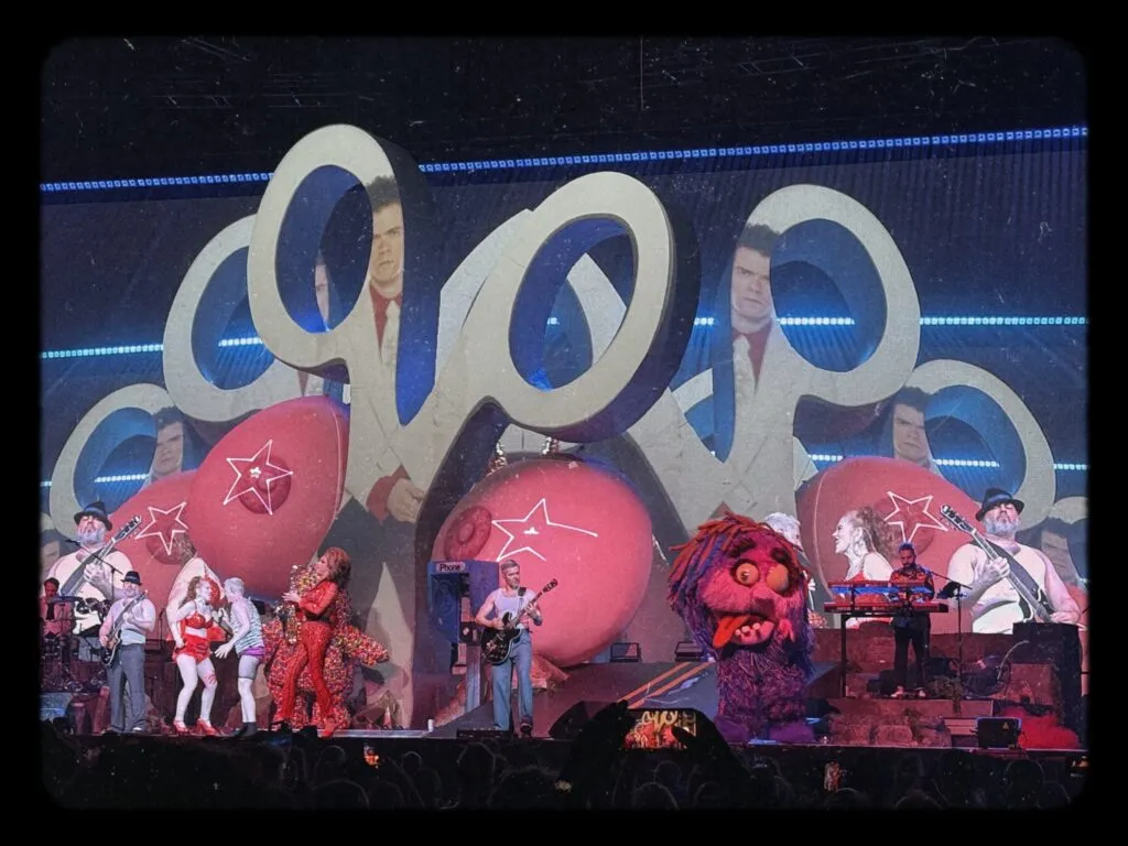 LIVE: Scissor Sisters – Motorpoint Arena, Nottingham, 16/05/2025 26 IMG 0437