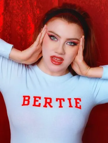 CMAT EuroCountrySingle LEAD cropped2 SarahDoyle