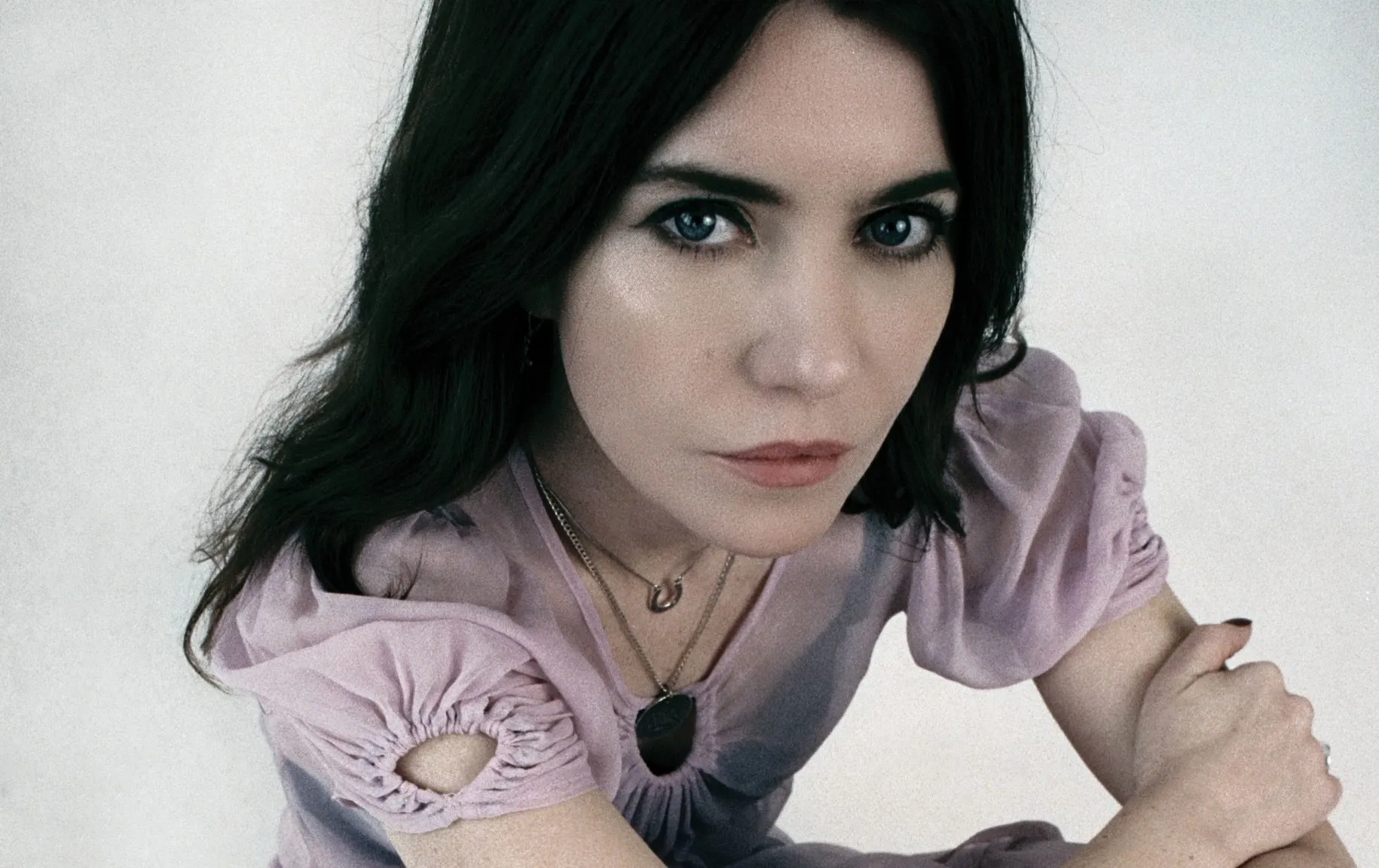 NEWS: Laura-Mary Carter shares new video for hook-laden strut of 'Four Letter Words' ahead of debut solo LP + headline shows 22 lauramary e1758892315768