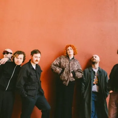 BOLD LOVE Im Home Press Shot By Joshua Mulholland