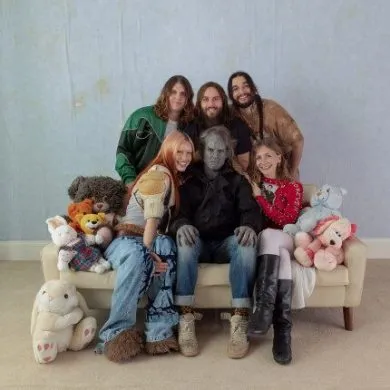 WET LEG FAMILYPORTRAIT 0829 PC Iris Luz 300dpi