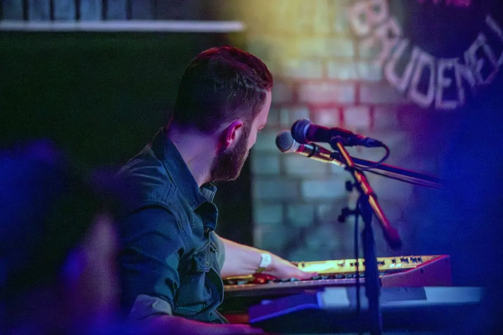 54909001650 46d903accc o