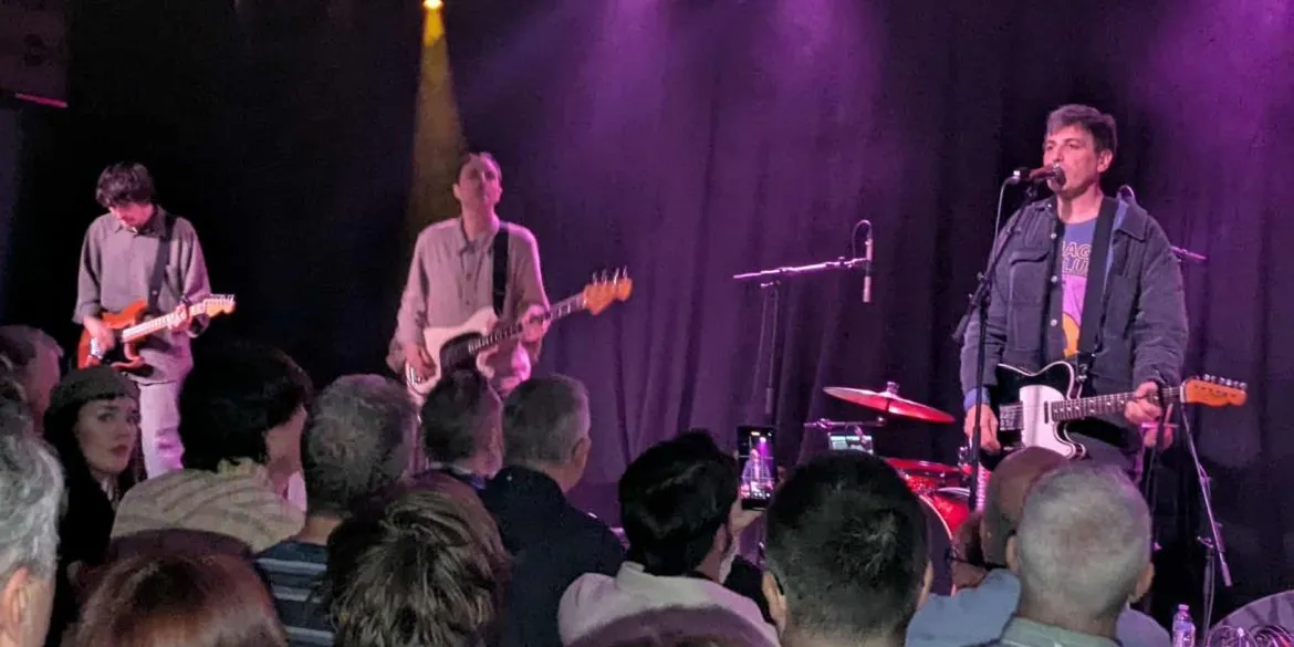 Messenger creation E2CF9E03 2214 43AB B668 C0621F2BF8F3