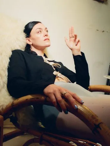 IN CONVERSATION: Iona Zajac "I want this album to be a celebration of womanhood" 38 2411 IONA ZAJAC PRESS SHOOT PHOTO IZZIE AUSTIN 61