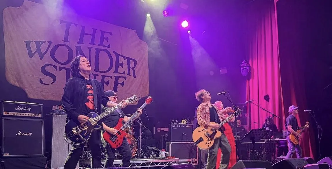 LIVE: The Wonder Stuff / Vent 414 - O2 Ritz, Manchester, 17/12/2025 23 3347ac8c 02f1 414d b56b ebeca7aa38dc e1766131567649