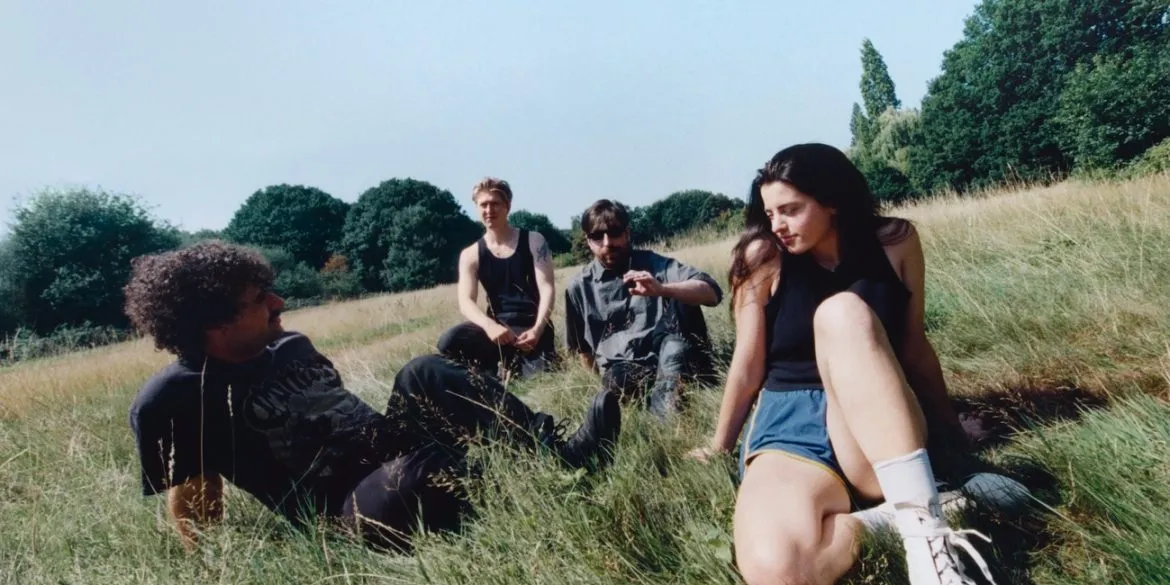 NEWS: Modern Woman share epic new single 'Dashboard Mary' from forthcoming debut LP 24 image001 21